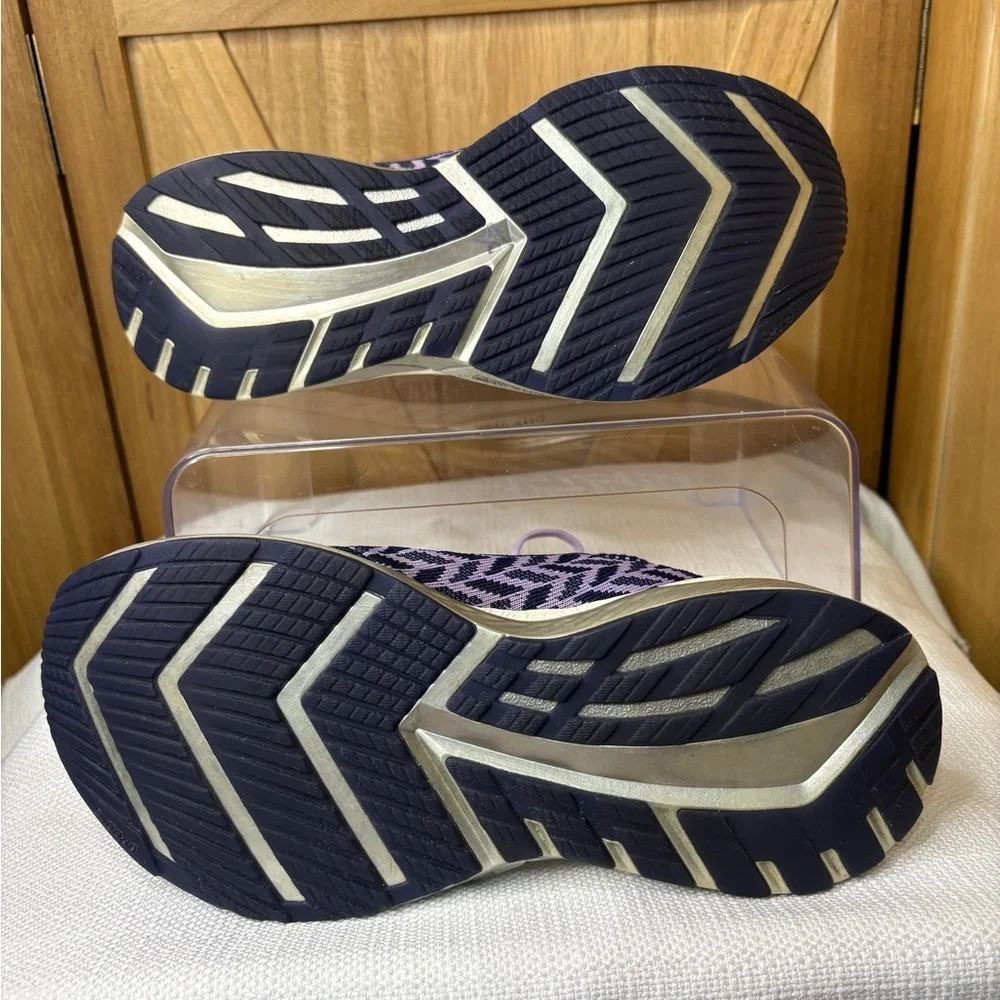 Brooks Blue and Purple Athletic Running Shoes with Knit Upper Size 7 - Picture 7 of 7